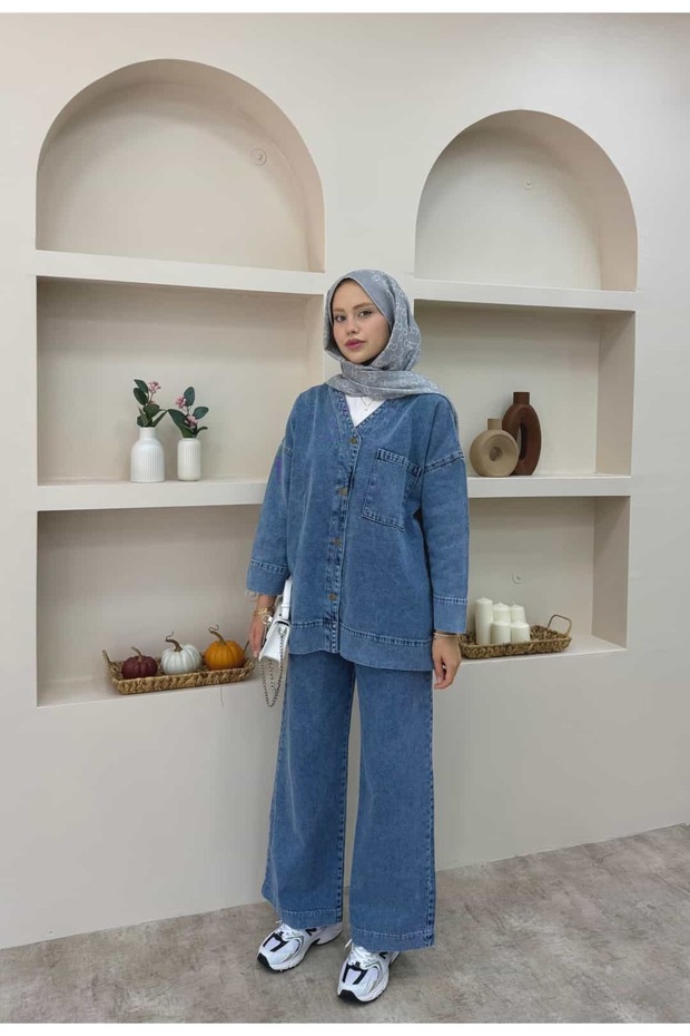 طقم جينز برقبة على شكل حرف V - 3