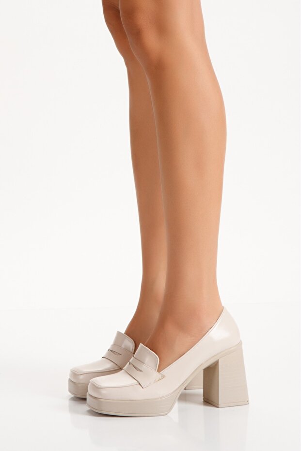 حذاء لوفر خفيف الوزن ذو مقدمة مدببة - 1