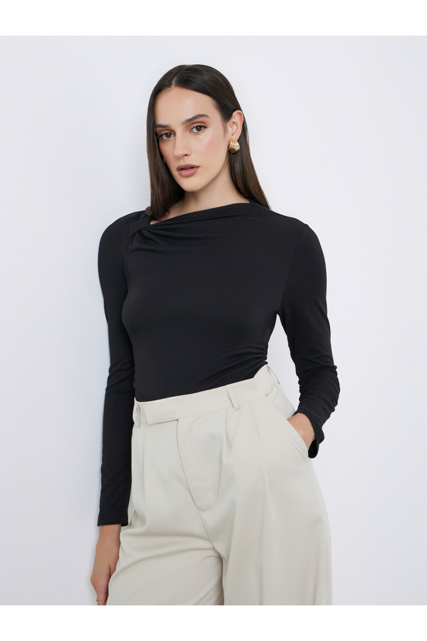 Women Black Asymmetric Neck Fitted Top