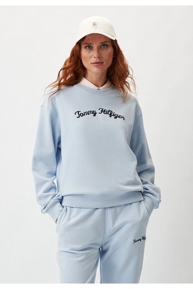 Women's Modern Script Regular Fit Seatshirt