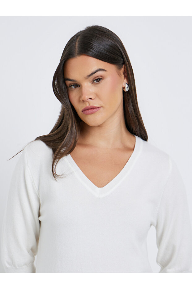 Solid Knitted V-Neck Top - 4