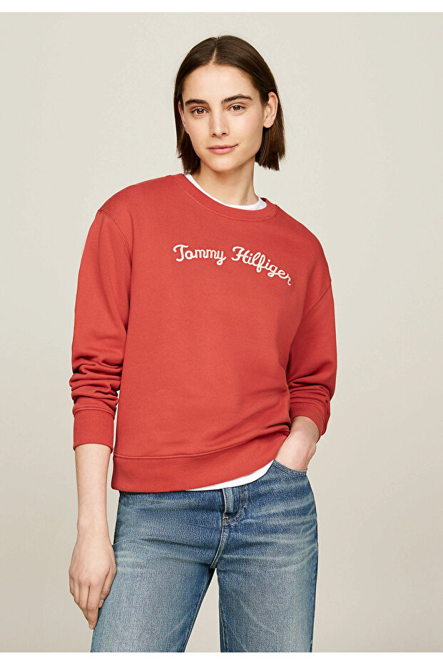 WOMEN'S MODERN SCRIPT REGULAR FIT SEATSHIRT - 1