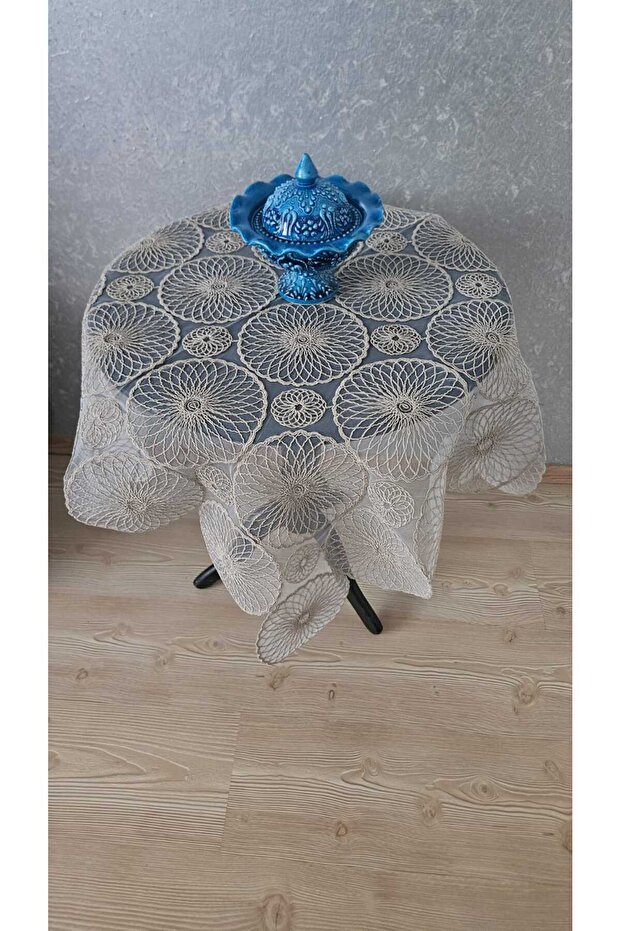 Fiskos Tablecloth Tulle Guipure