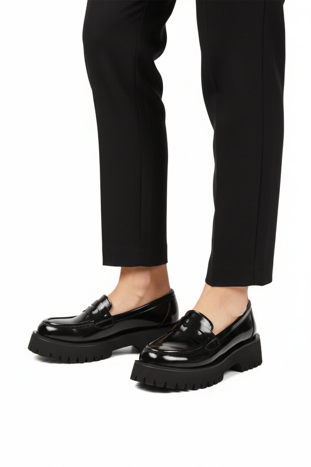 Black Patent Leather Thick Sole Women's Casual Shoes 572453 Z