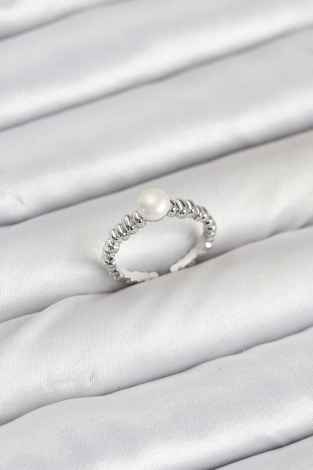 Brass Silver Color Belly Pearl Model Women's Ring - Tj-Byk3887