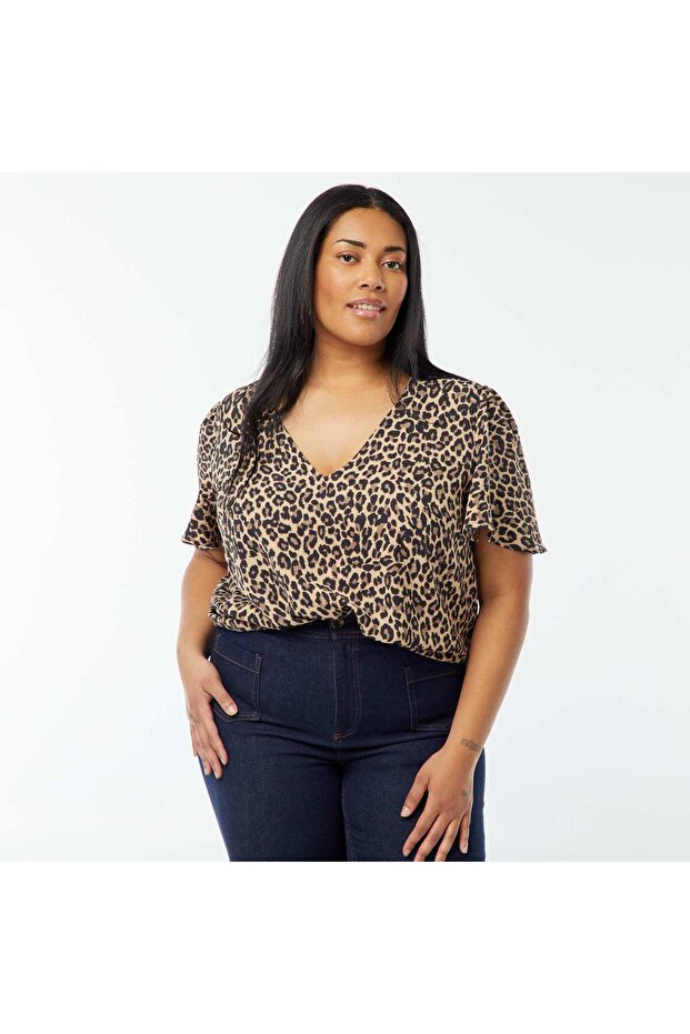 بلوزة سادة بأكمام قصيرة بيج