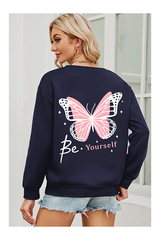 سويت شيرت كبير الحجم بتصميم مطبوع للجنسين من Be Yourself