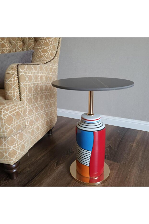 Shehon Side Table with a Stylish and Modern Design - 4