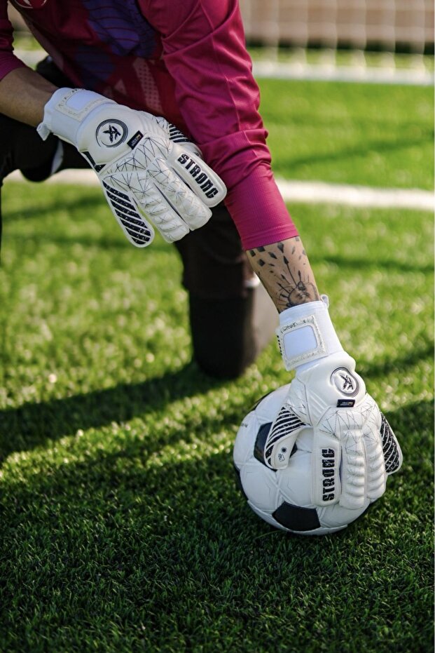 Kx'Strong' Professional Goalkeeper Gloves