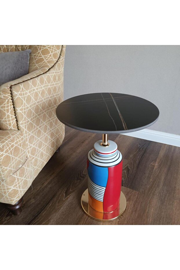 Shehon Side Table with a Stylish and Modern Design - 3