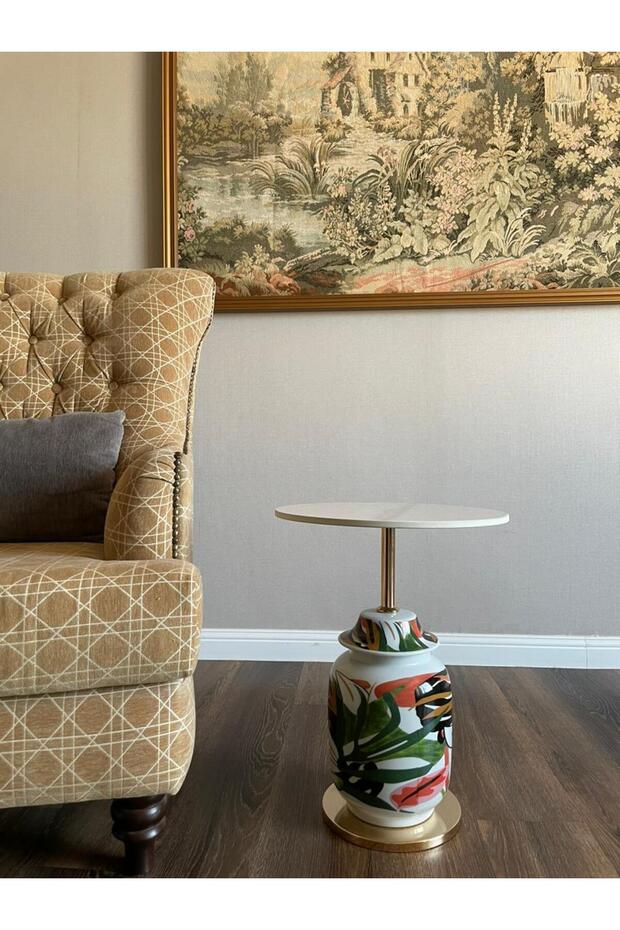 Shehon Side Table with a Stylish and Modern Design - 2