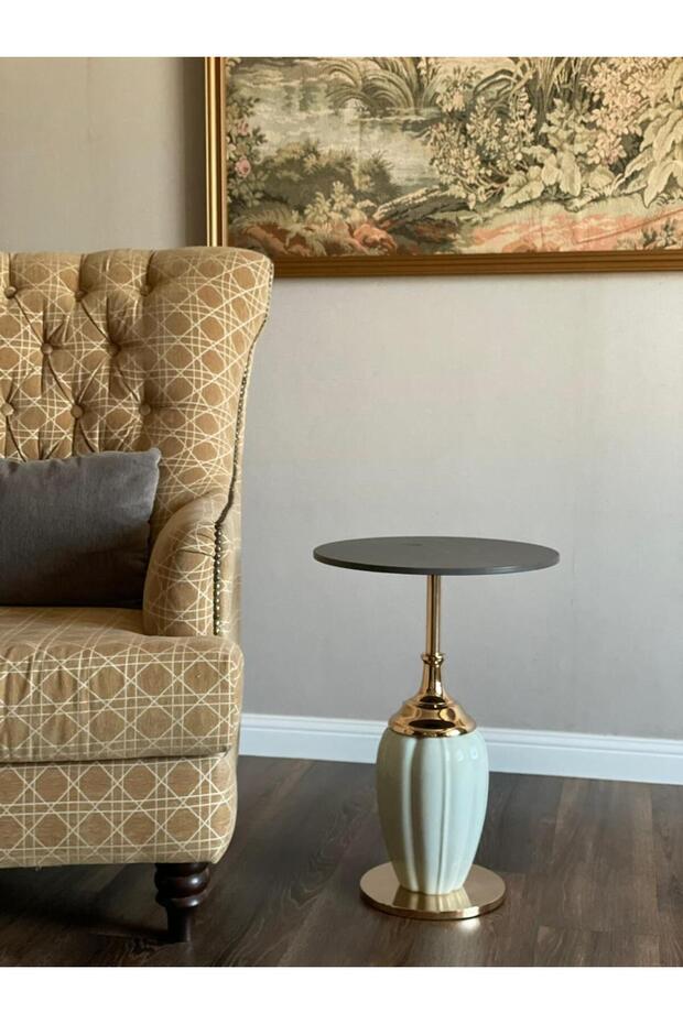 Shehon Side Table with a Stylish and Modern Design - 2