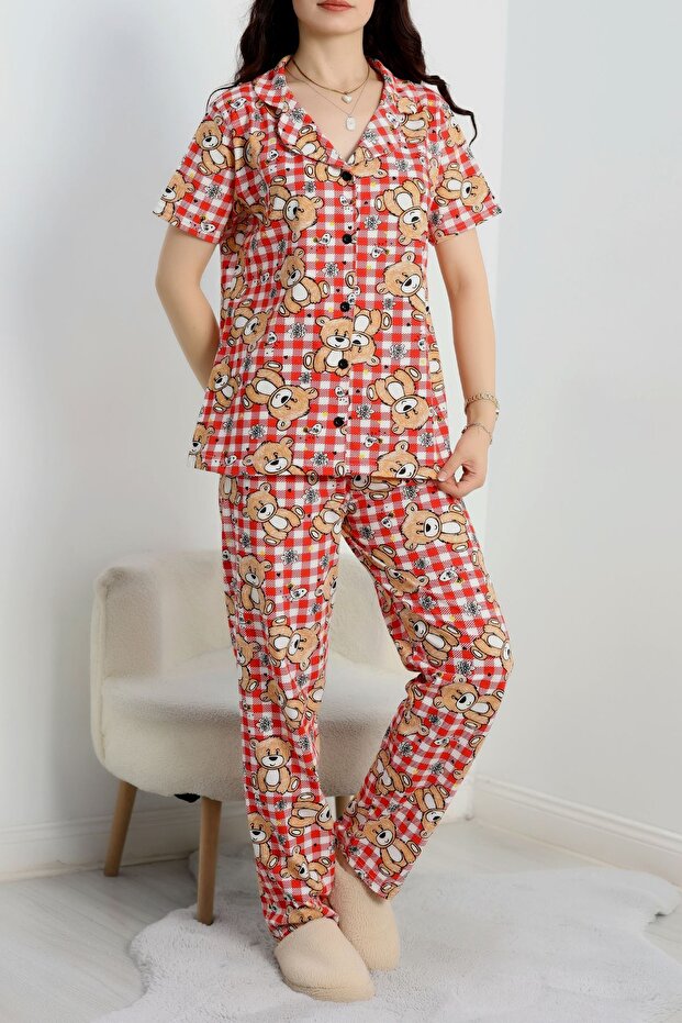 طقم بيجامة مطبوع بأزرار باللون الأحمر - 6