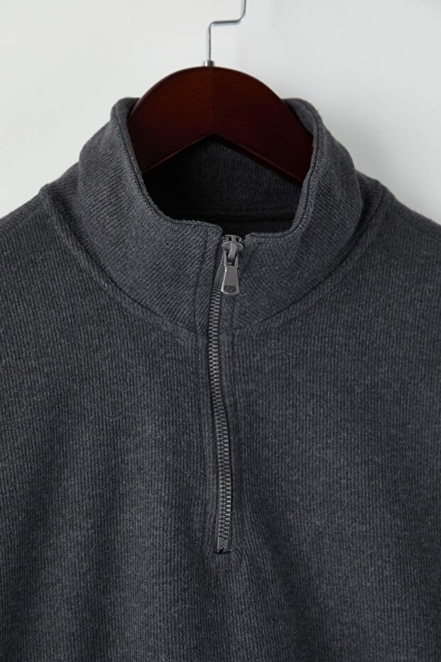 Antrasit Yeni Oversize/Geniş Kesim Fırçalı Selanik Dik Yaka Sweatshirt TMNAW26SW00014 - 7