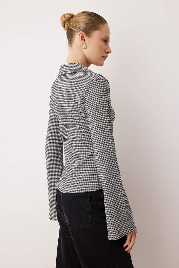 Siyah Pöti Kare Fitted/vücuda Oturan Gömlek Yaka Esnek Örme Bluz TWOAW26BZ00257 - 4