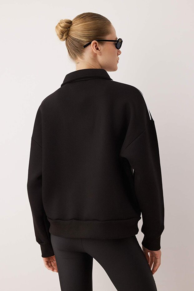 Siyah Oversize/Geniş Kalıp Fermuarlı Biye Detaylı Örme Sweatshirt TWOAW26SW00147 - 5