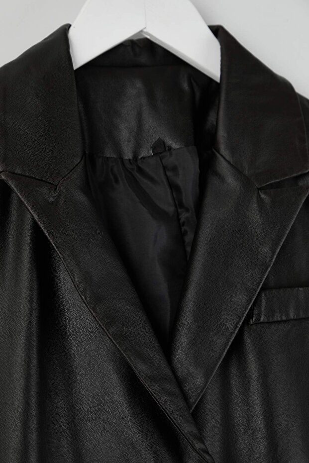 Siyah Yıkamalı Suni Deri Blazer Ceket TWOAW26BC00033 - 5