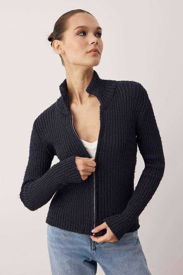 Wardrobe Essentials Lacivert Fermuarlı Dik Yaka Yumuşak Dokulu Pamuklu Triko Hırka TWOAW26HI00088 - 1