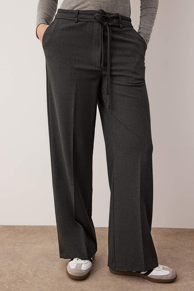 Antrasit Bağcık Detaylı Düşük Bel Wide Leg/Geniş Paça Pantolon TWOAW26PL00008 - 4