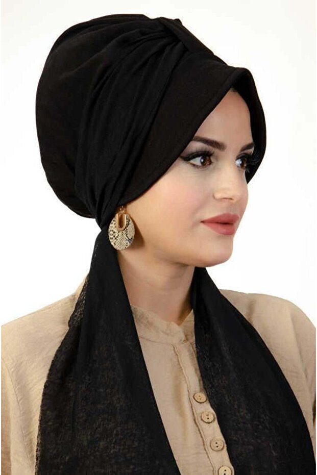 Siyah Şapkalı Bone - 1