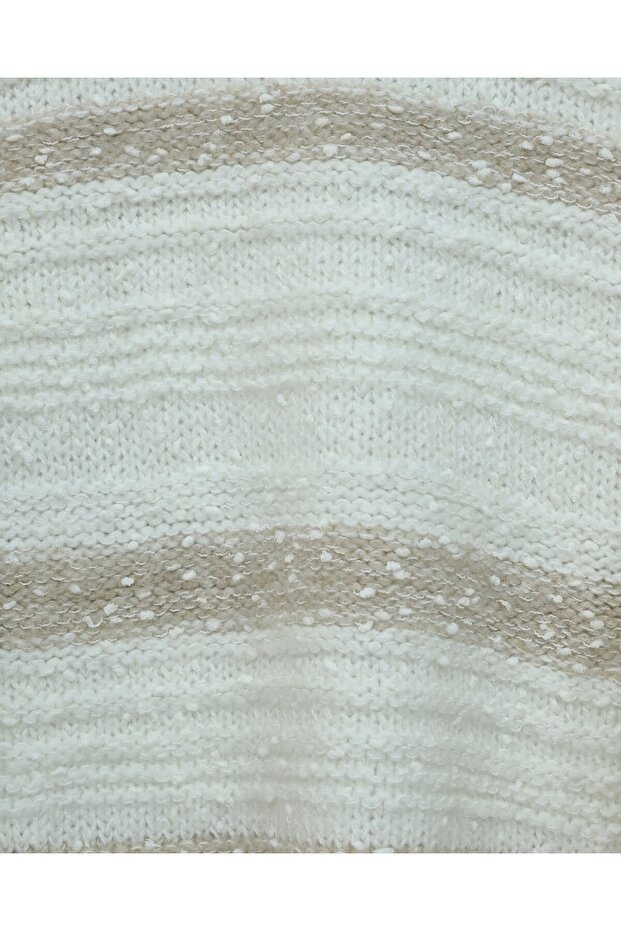 سترة تريكو منسوجة بنمط خطوط سميكة - أبيض - 5