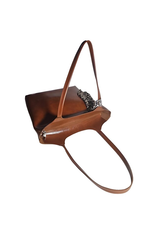 Taba Women's Scarf-Style Zippered Curved Shopper Hand and Shoulder Bag