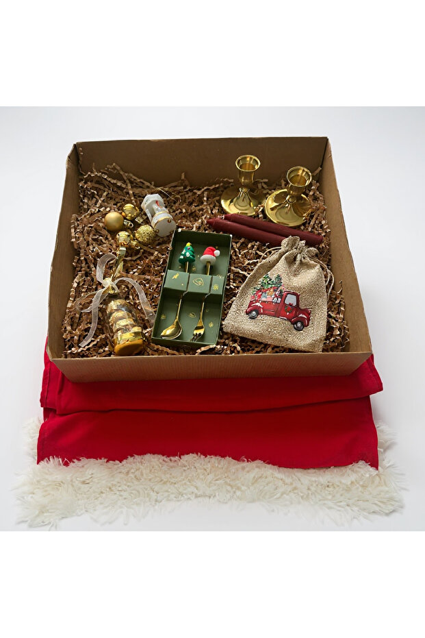 Yılbaşı Hediye Kutusu – Şamdanlı ve Sürpriz Dolu - 4