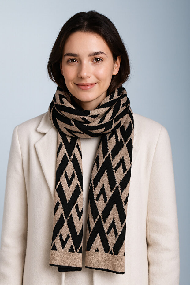 وشاح تريكو منقوش على شكل V - 1