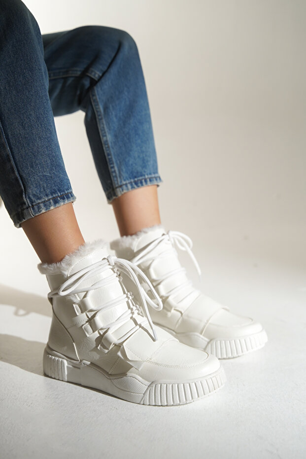 Beyaz Kadın Bot Bağcıklı Cırtlı Kışlık Kar Botu Okul, Günlük Bot Kikas Kar Botu Uludağ Botu - 5