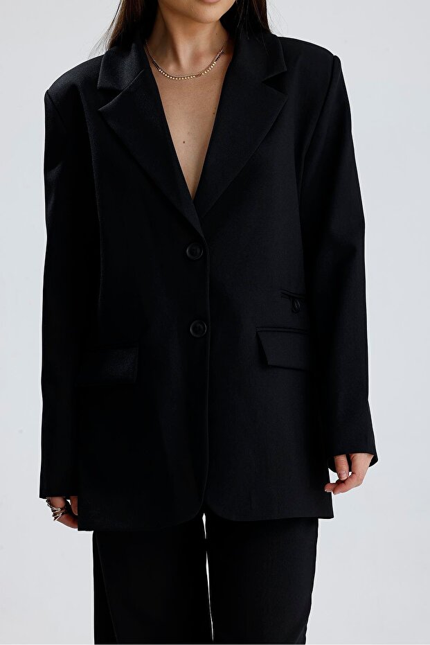 سترة بليزر كبيرة الحجم بأزرار أمامية وثلاثة جيوب - أسود - 3