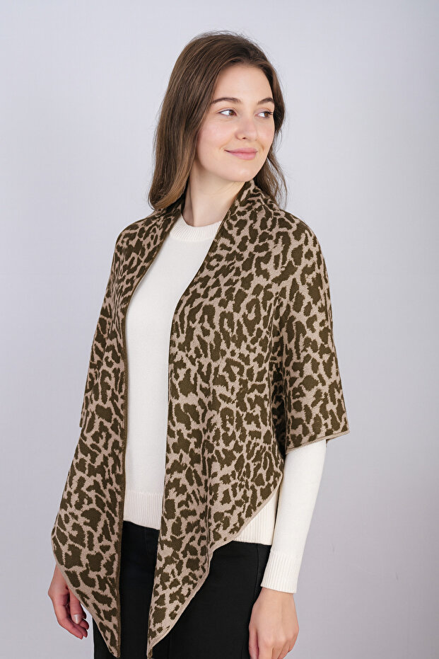 شال مثلث منقوش بنقشة الفهد - 2