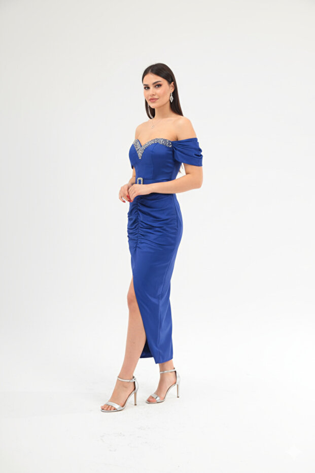 Straplez Yaka Taş İşlemeli Dekolteli Yırtmaçlı Uzun Abiye Elbise / Özel Davet Nişan Elbisesi - 1