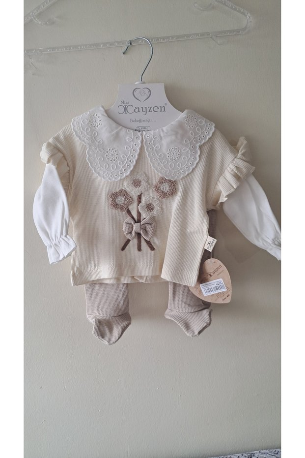 5-Piece Baby Girl Hospital Discharge Collar Lace Set