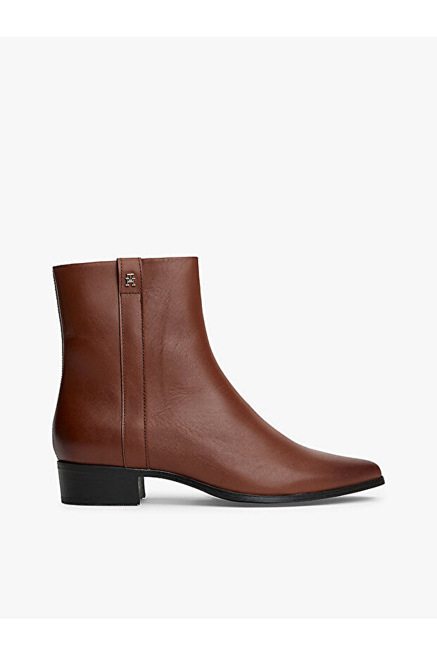 kadın th pointy bot - 1