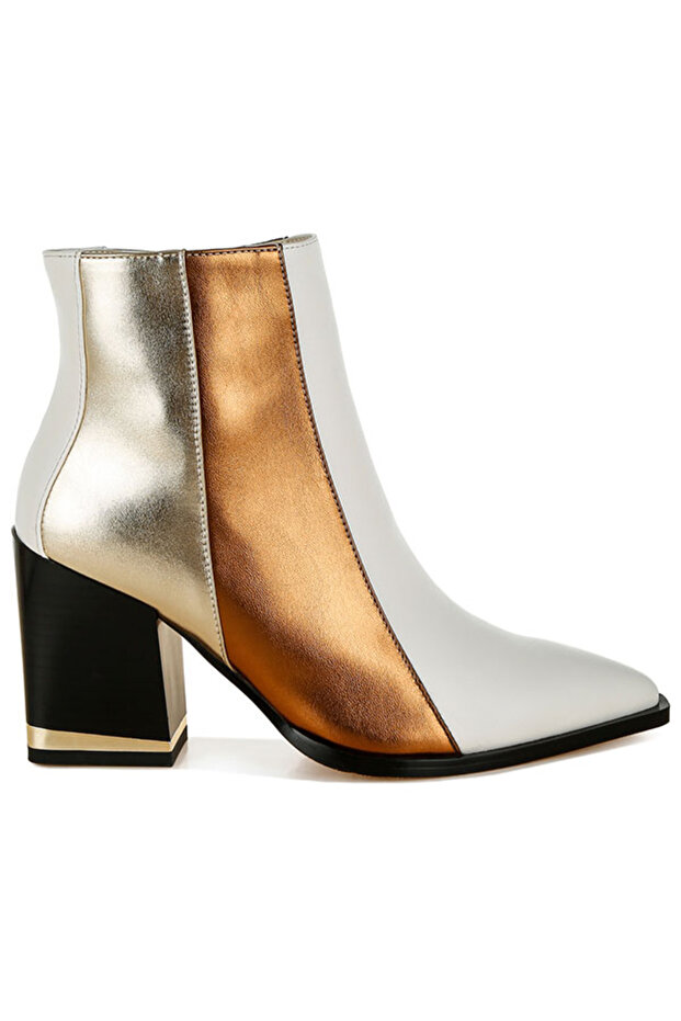 Women Three Tone Block Heel Boots in Off White