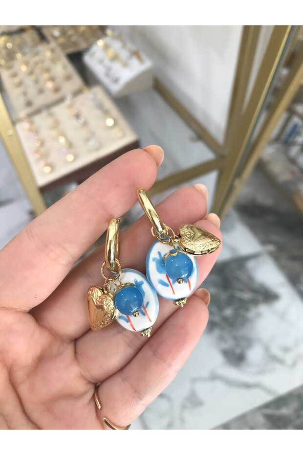 Heart Charmed Ceramic Model Earrings