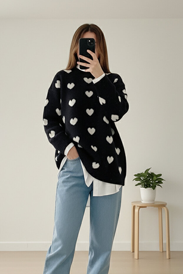 Yumuşak Dokulu Kalp Desenli Yumoş Kazak - Siyah - 2