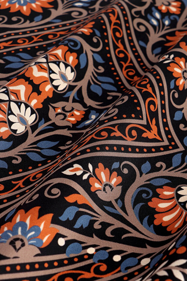 وشاح حريري بنمط التويل البرتقالي - 2