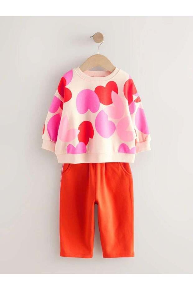 Girl's cotton heart patterned sweatshirt and red tracksuit set