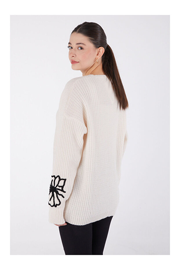 Nakışlı Düğmeli Triko Hırka Bej - 27629 - 5