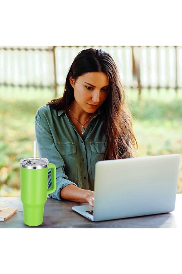 Cana Termos din Hotelul 304, - 2