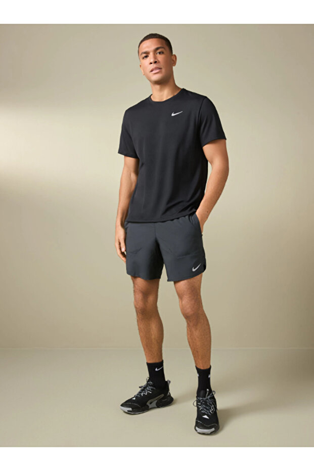 Stride Dri-FIT 18 cm Slip Astarlı Siyah Erkek Koşu Şortu - 3