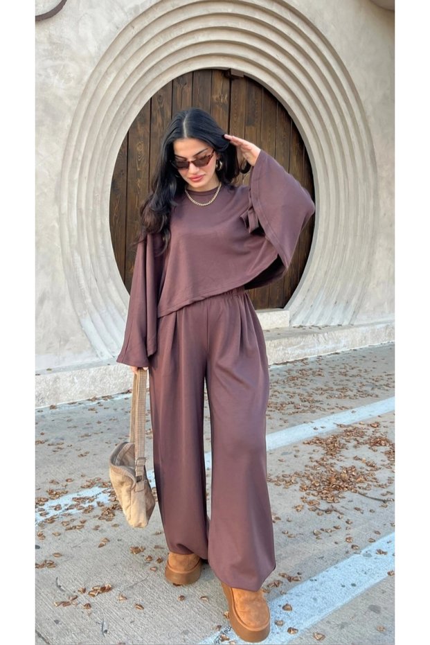 Women's Poncho Style Sleeve Detail Pants Suit with Pants, Double Trend Set