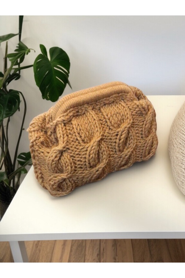 Camel Renk Yün ip Örgü Burslu Çanta/Clutch - 1