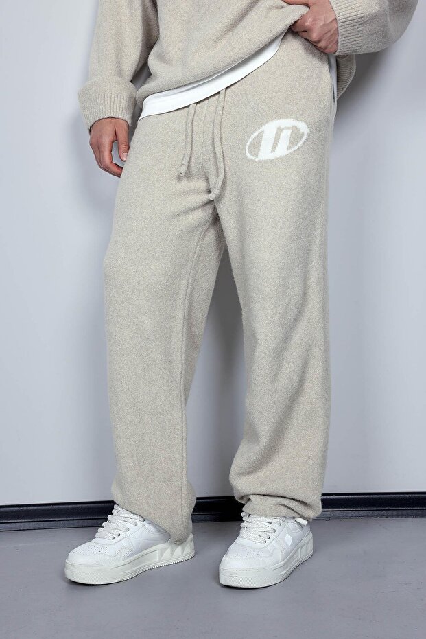 Men's Oversize Logo Detailed Fuzzy Jogger Pants Beige