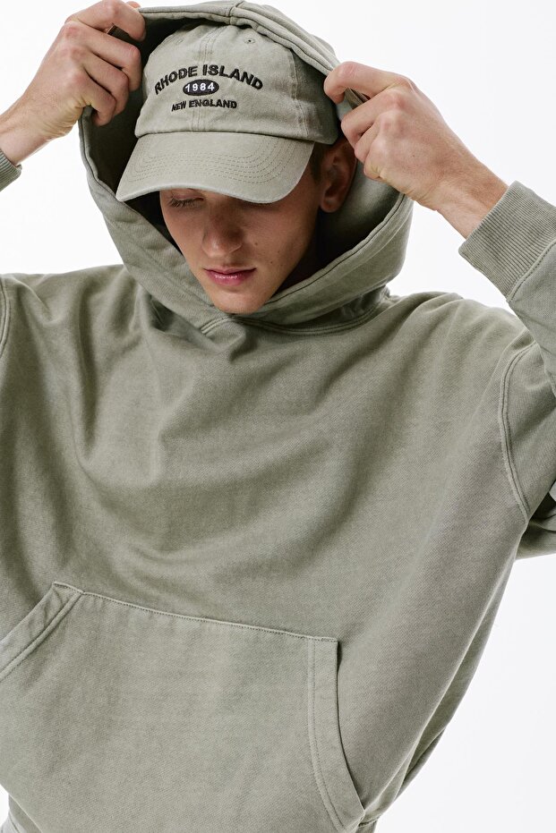 Yıkanmış Kapüşonlu Yazılı Sweatshirt - 6
