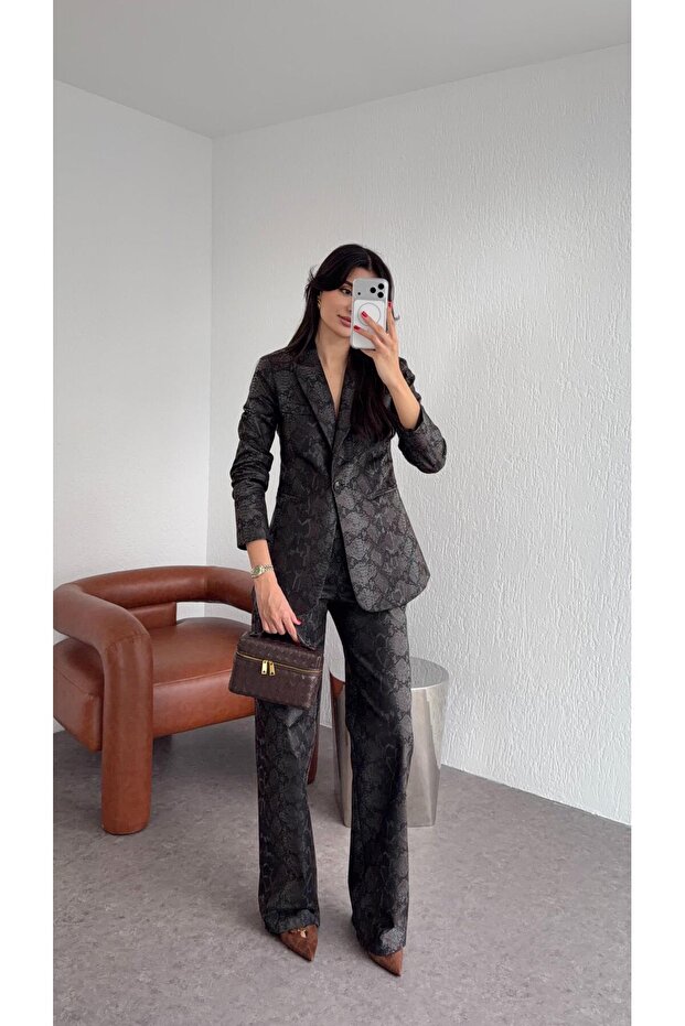 Patterned Candle Set - 1