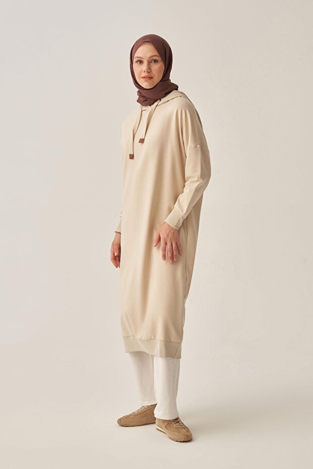 Stone-Eyelet Hooded Pocketed Lycra Long Sweatshirt