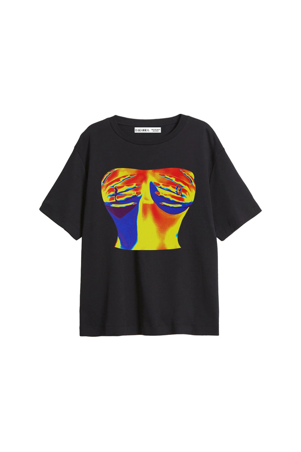 Thermal Boobs Printed Relaxed Fit Black Women's Tshirt