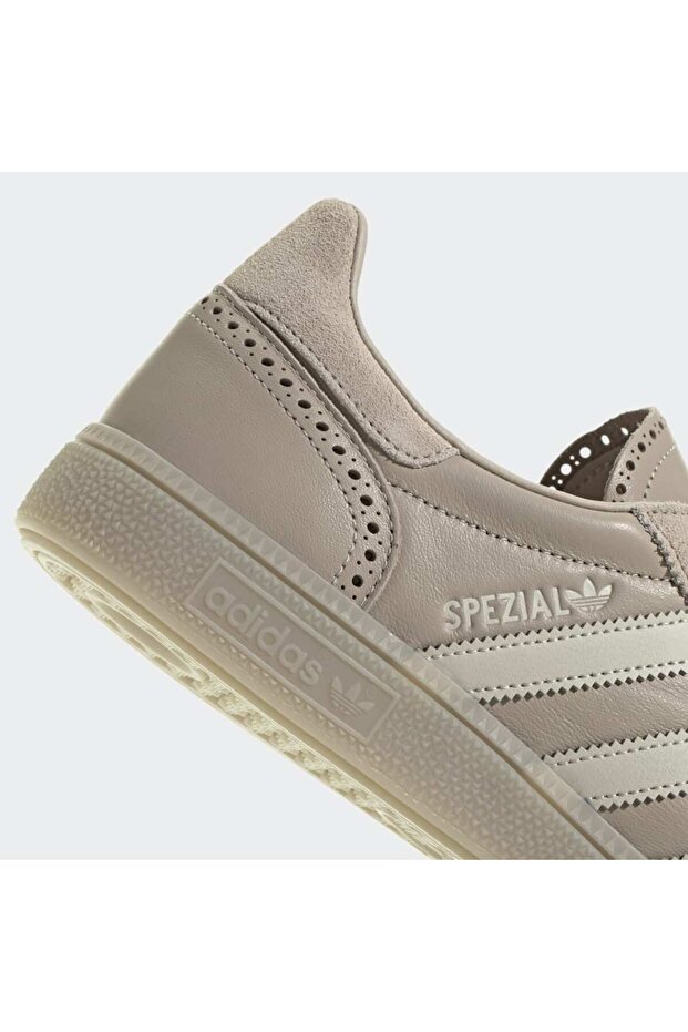 HANDBALL SPEZIAL - 7